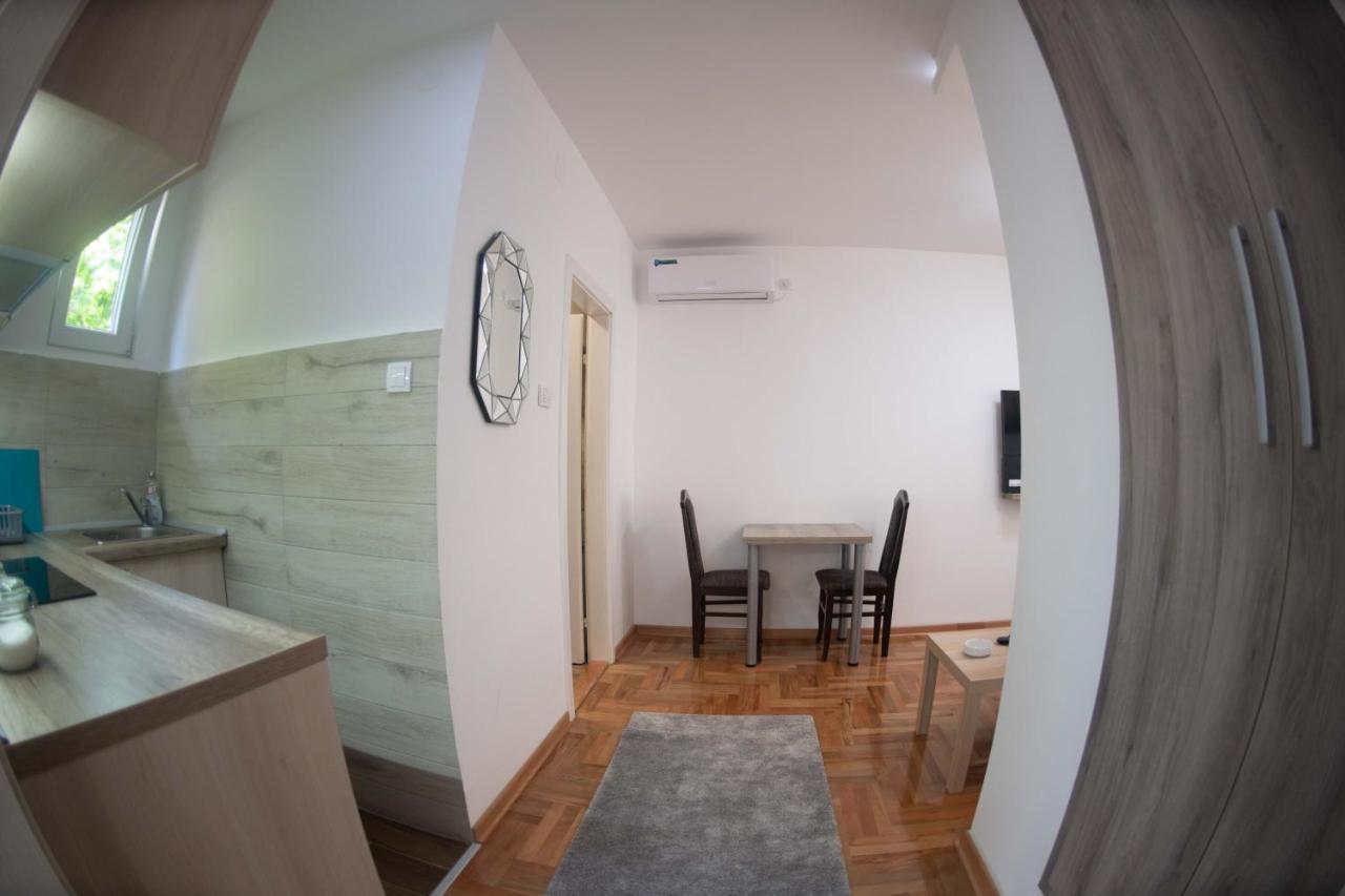 Apartman Tea 2 베오그라드 외부 사진